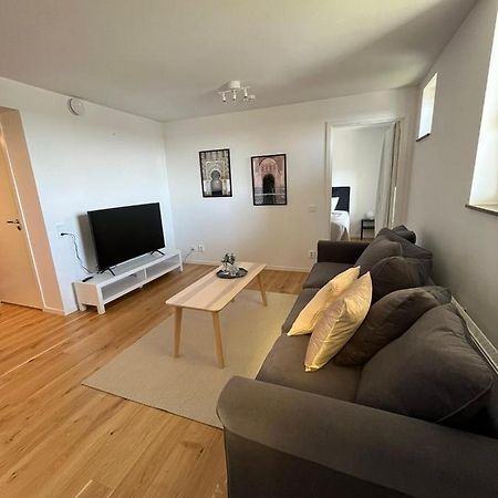 Elme Apartment 韦克舍 外观 照片