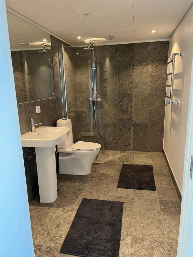 Elme Apartment 韦克舍 外观 照片